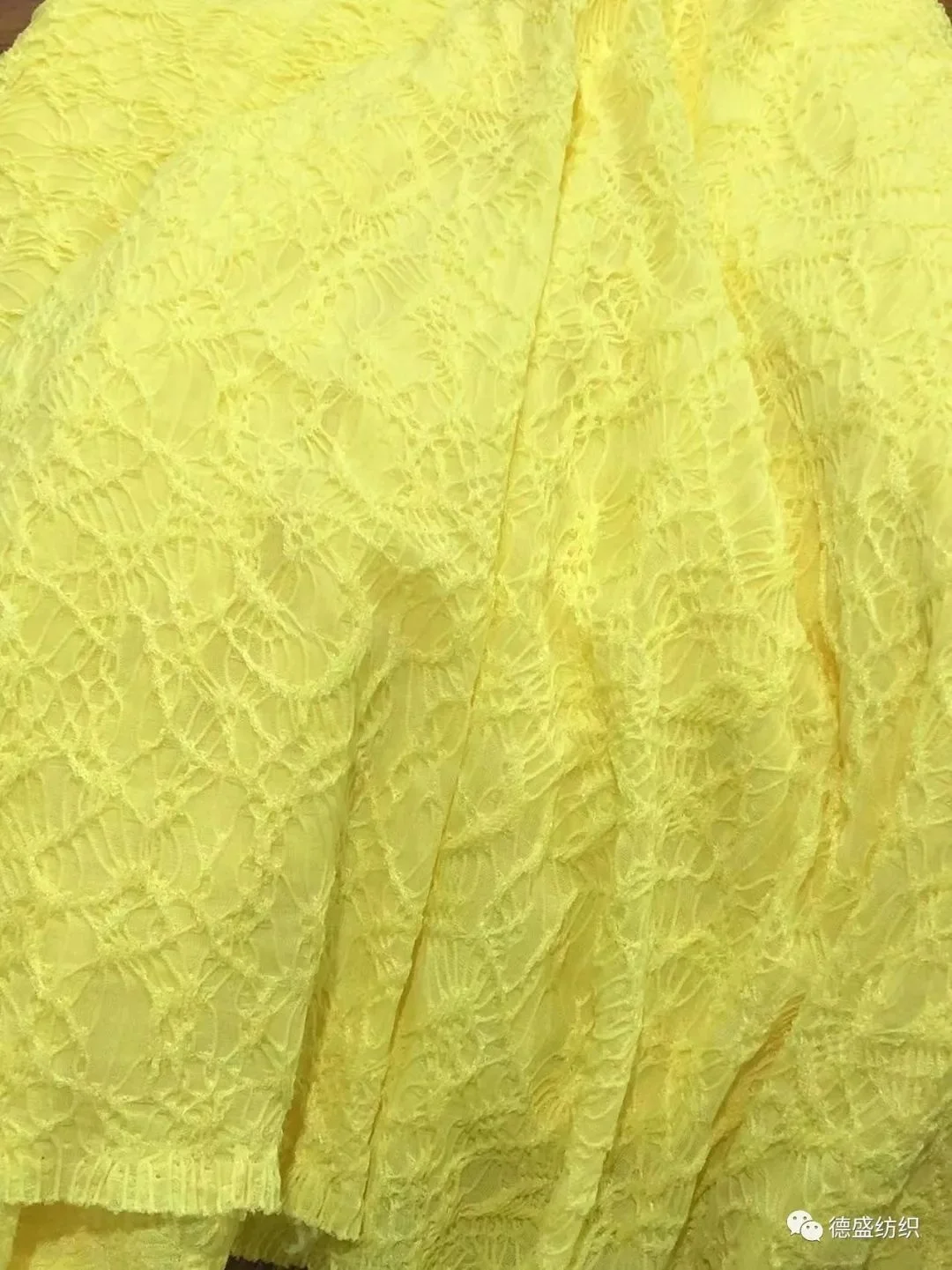 Hot sale custom color knitted mesh jacquard knit spandex pleated polyester spandex fabric for clothing