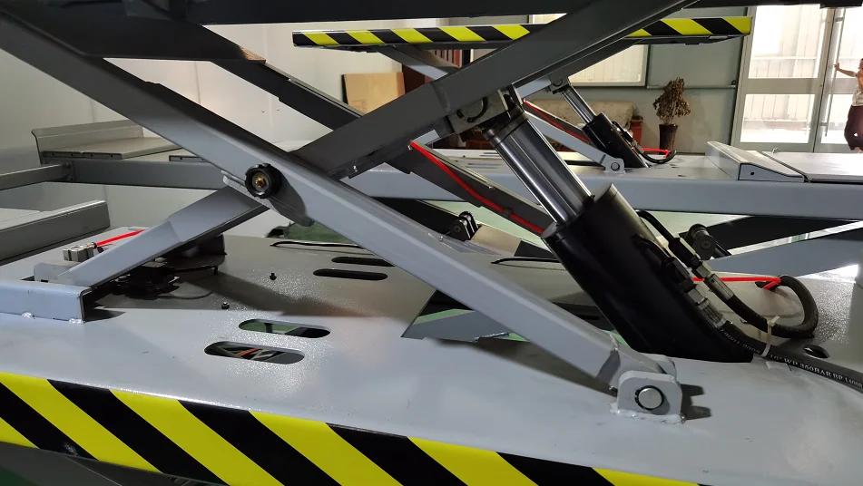 Дешевый автомобильный гидравлический автомобильный подъемник Электрический автомобильный ножничный автомобильный подъемник