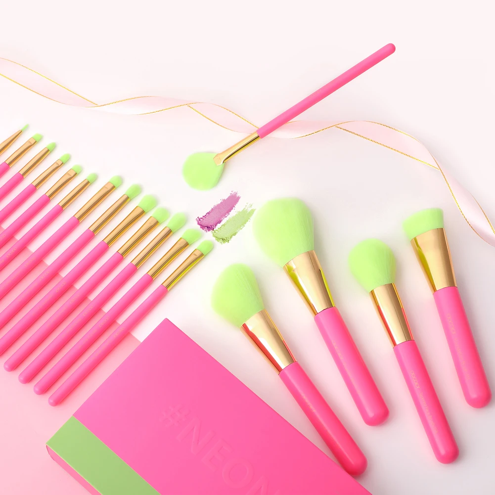 Docolor wholesale Original 18 pieces makeup brush set Neon hot Pink cosmetic brushes