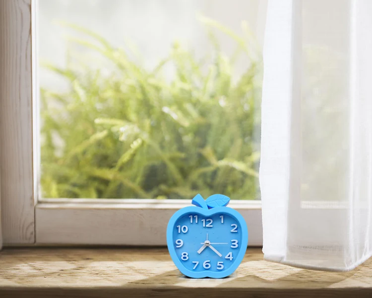  New Cute Apple Candy Color Creative Alarm Clock For Kids Students Gift Birthday Home Decoration