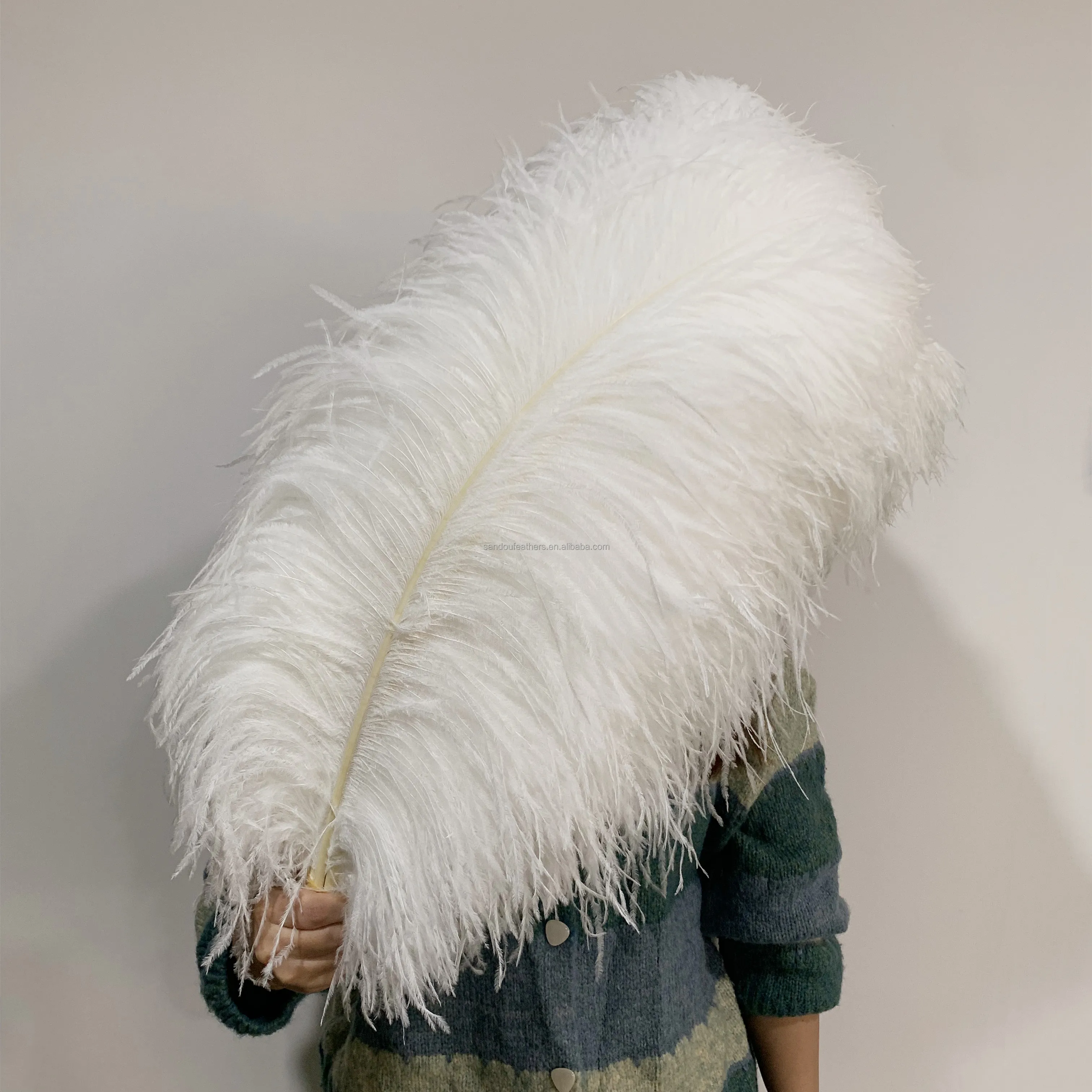Wholesale White Ostrich Feather pen 28-30 inch Large Fluffy Ostrich Feather For Carnival Performance Decoration
