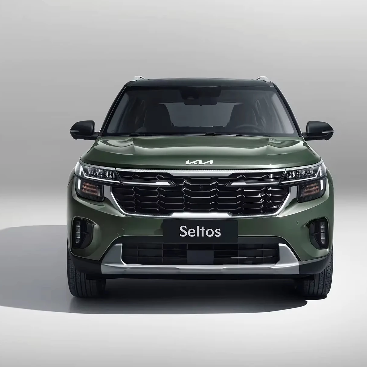 Kia Seltos 2023 Недорогой Китайский автомобиль бензиновый автоматический 2WD LHD внедорожник новые автомобили