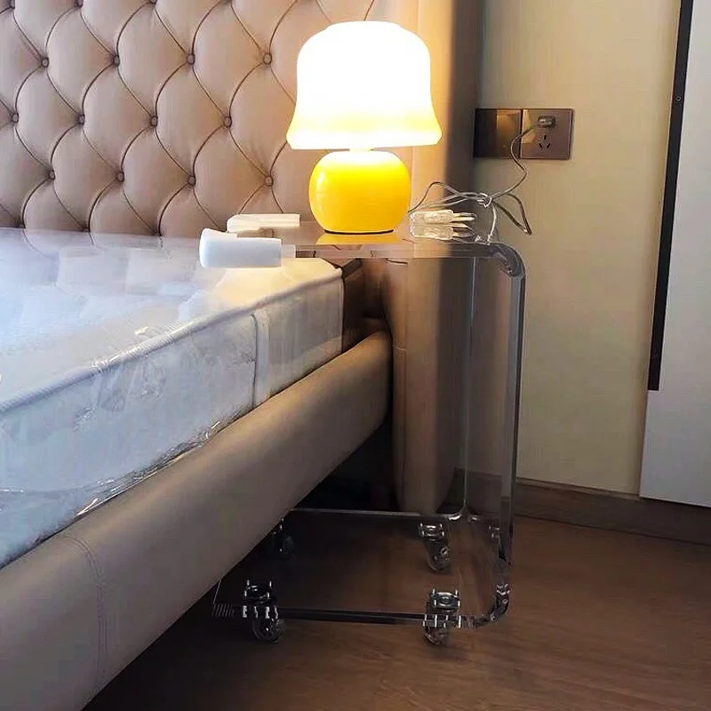 Clear Acrylic Bedroom Furniture Lucite Table With Four Wheels Luxury Coffee Table
