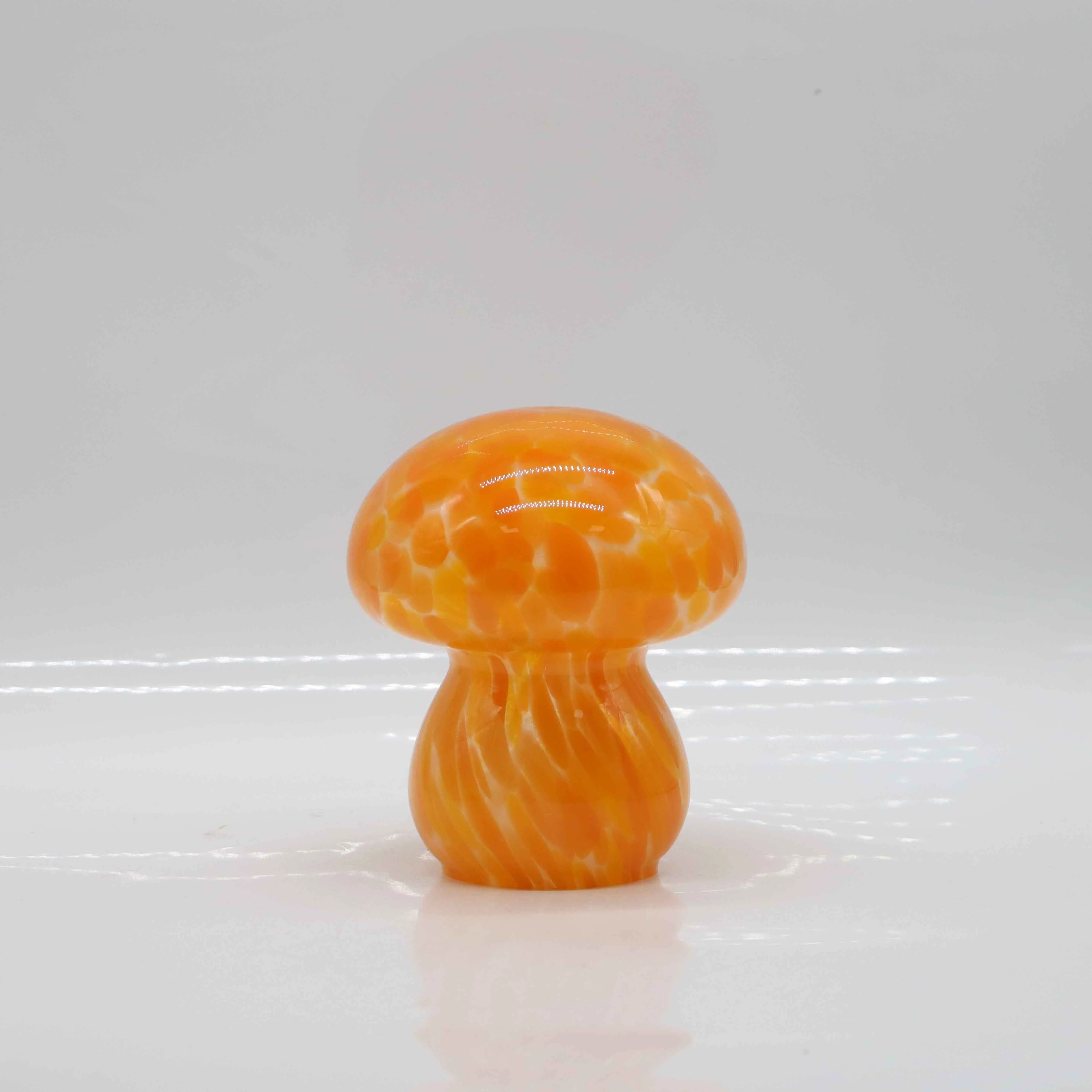 Handmade home decor luxury mushroom glass candle holder trey multi-color minimalist glass mushroom lamp for warming house