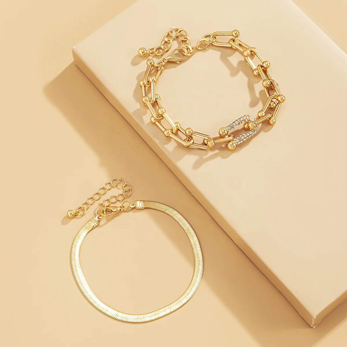 2 Pcs/ Set Statement Trendy Ladies Accessories U Shaped Lock Flat Snake Chain Bracelet Set For Women