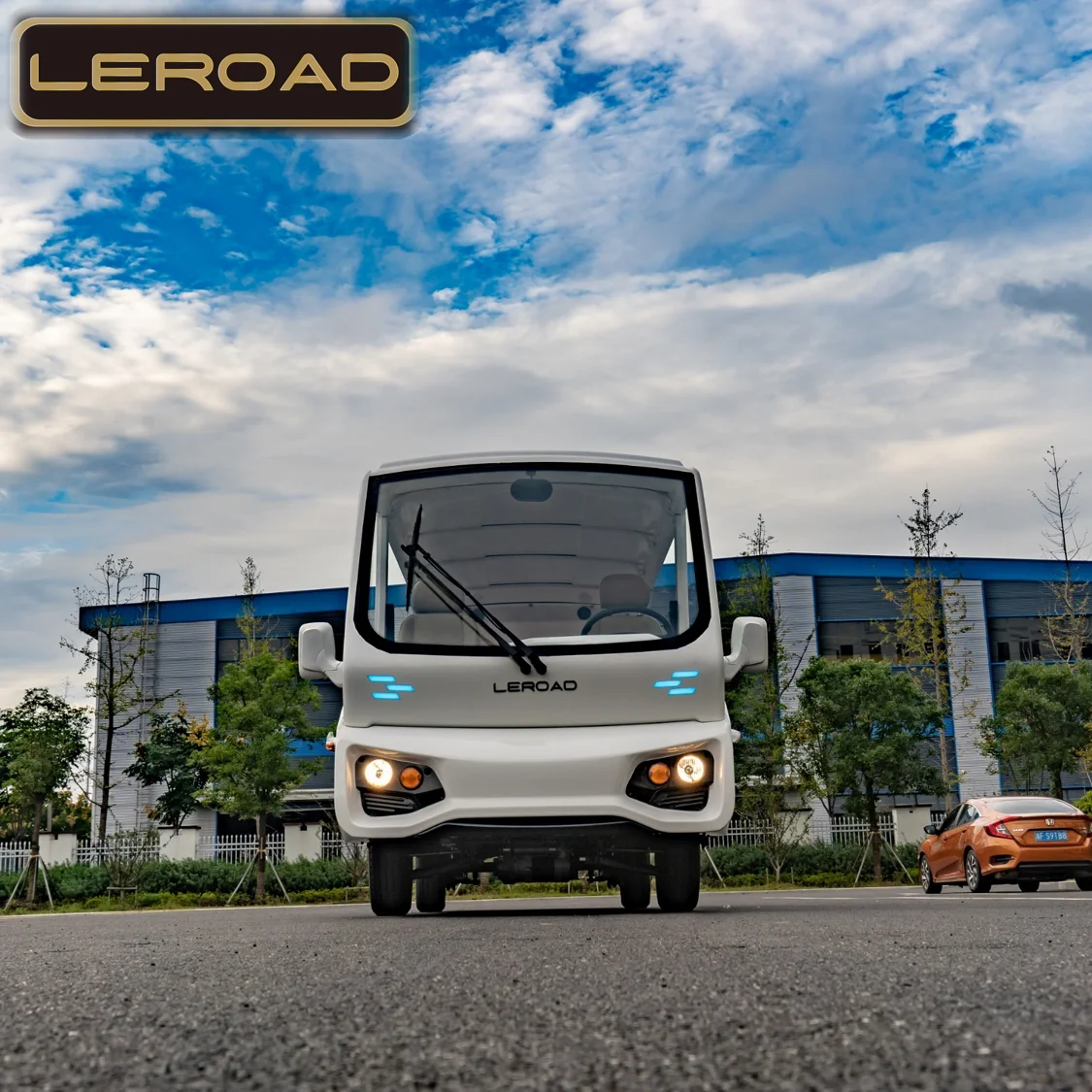 LEROAD LATEST L14 Shuttle Bus Commercial Sightseeing White Practical Electric Sightseeing Bus