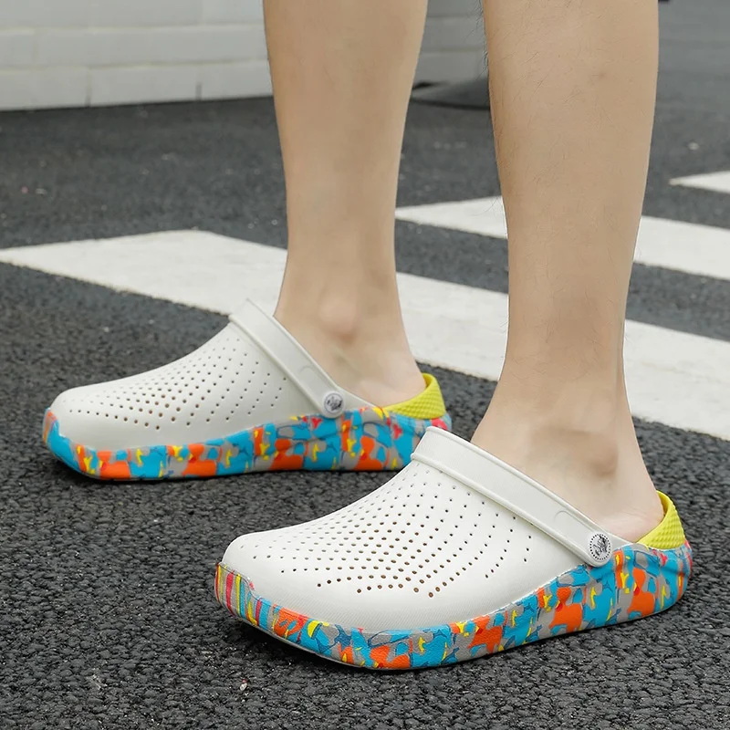 New arrival cheapest fashion lightweight cool non-slip customized graffiti design adult men clogs sandals garden slippers shoes