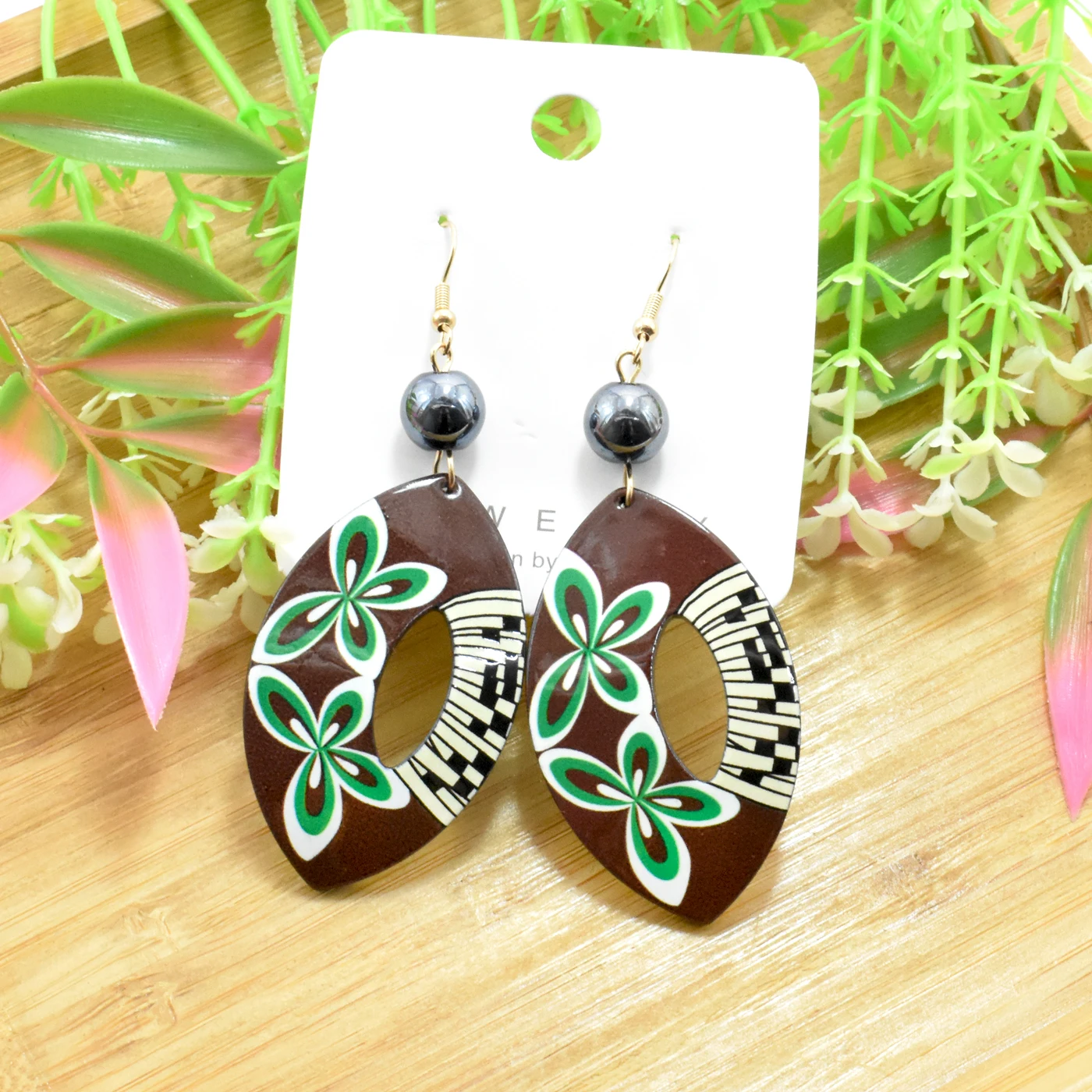 Women Fashion Earrings Hawaiian Flower Wholesale Acrylic Acetate Tribal Earrings for Islanders Vacation and Daily