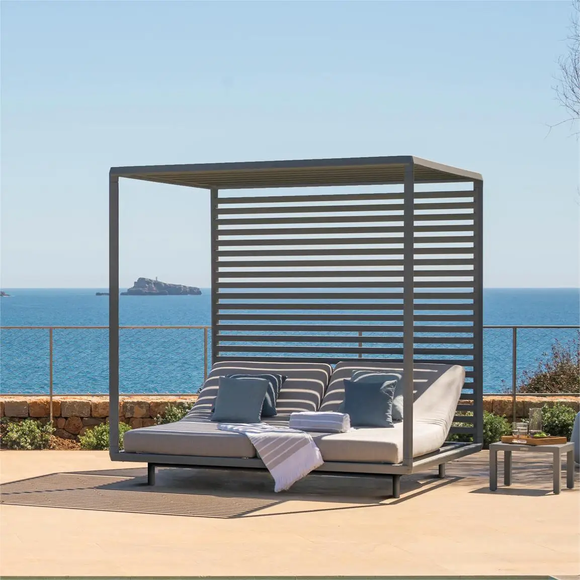 Modern Rattan Teak Lounge Chair Pool Sunbed Outdoor Daybed Aluminum Garden Sun Lounger Wood Day Bed