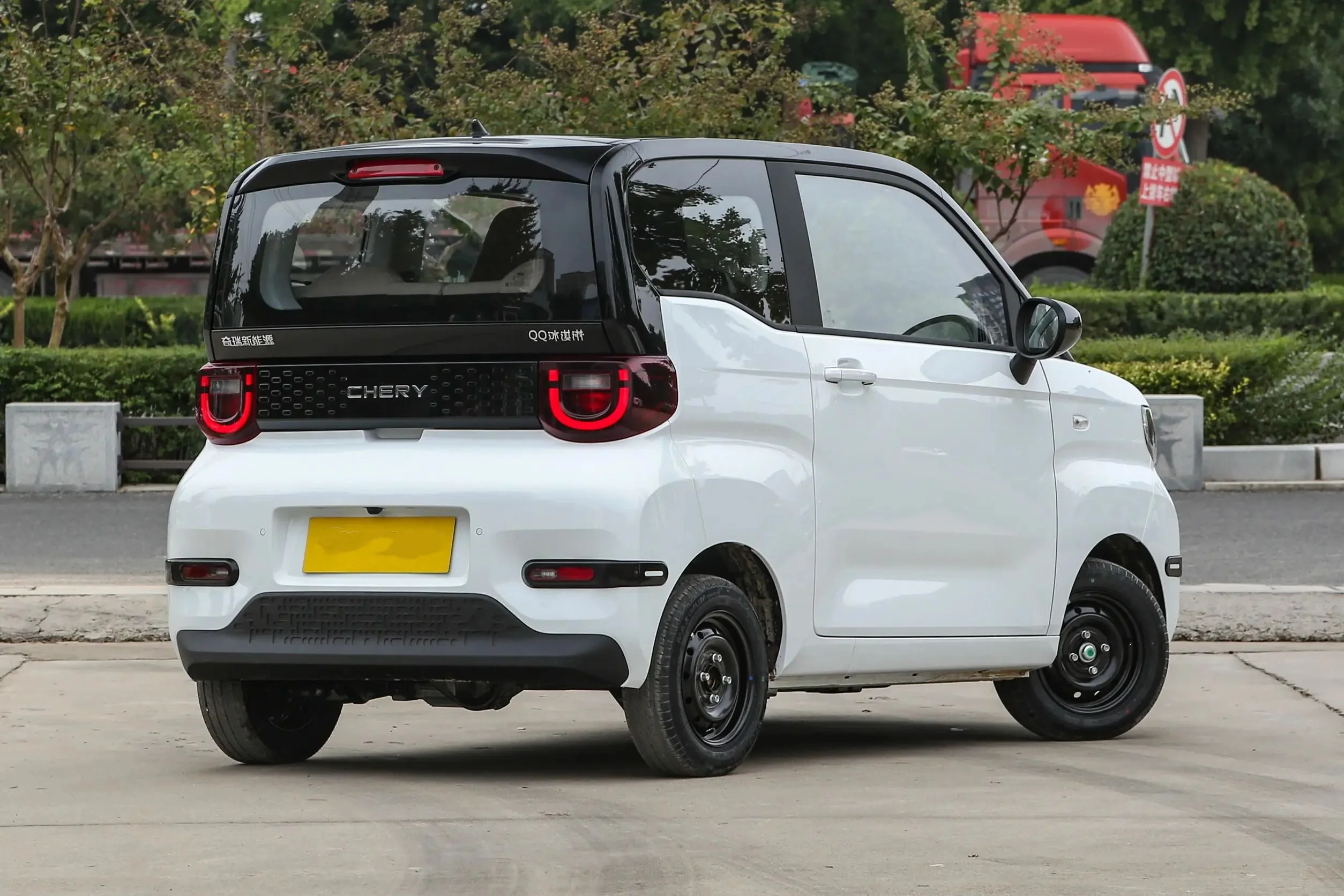 Chery QQ Ice Cream 4 Wheels Chinese Mini Pure Electric Car Used Cars