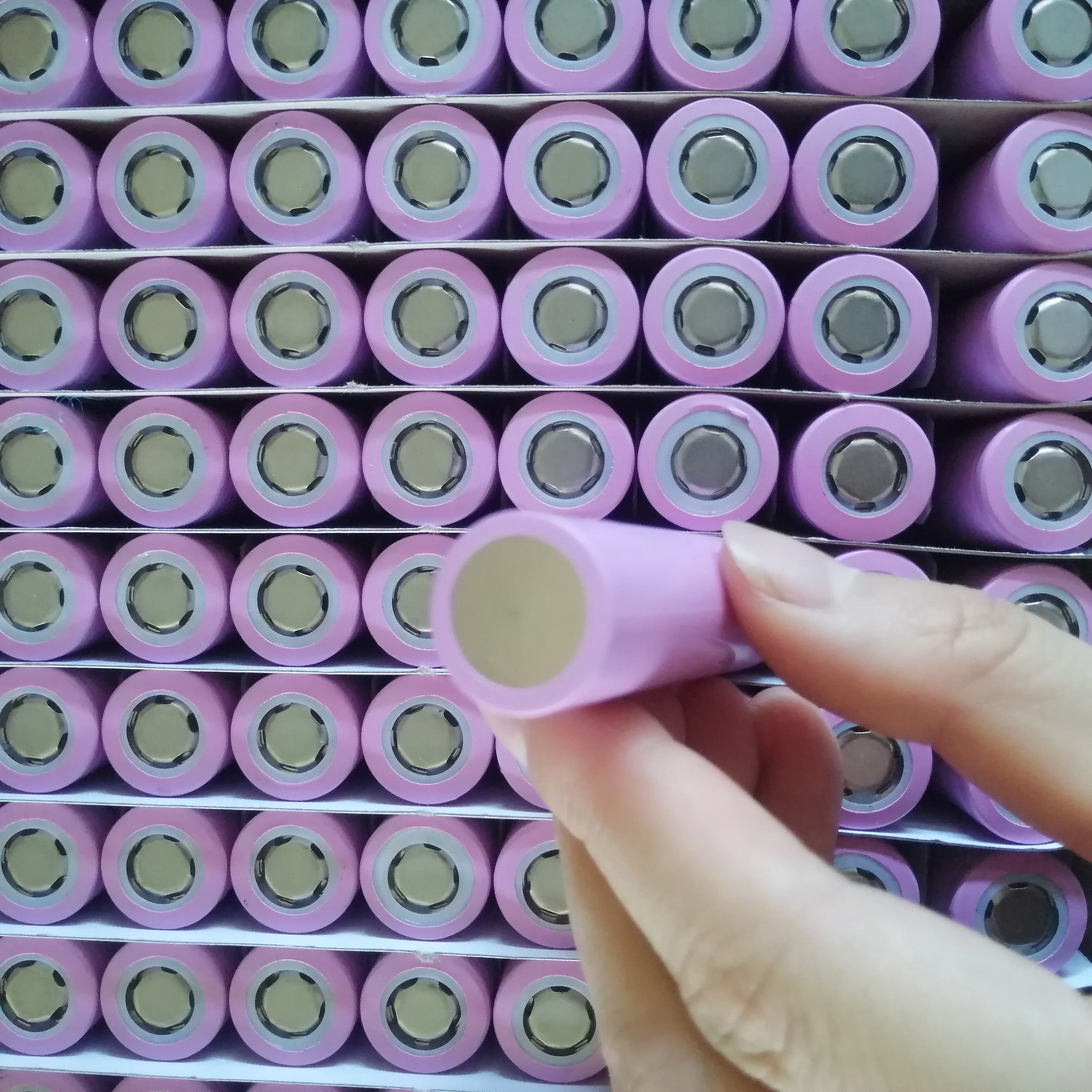 Hot sale Sinc Power cylindrical NMC ISR 18650 2500mah lithium battery lithium ion battery for scooter