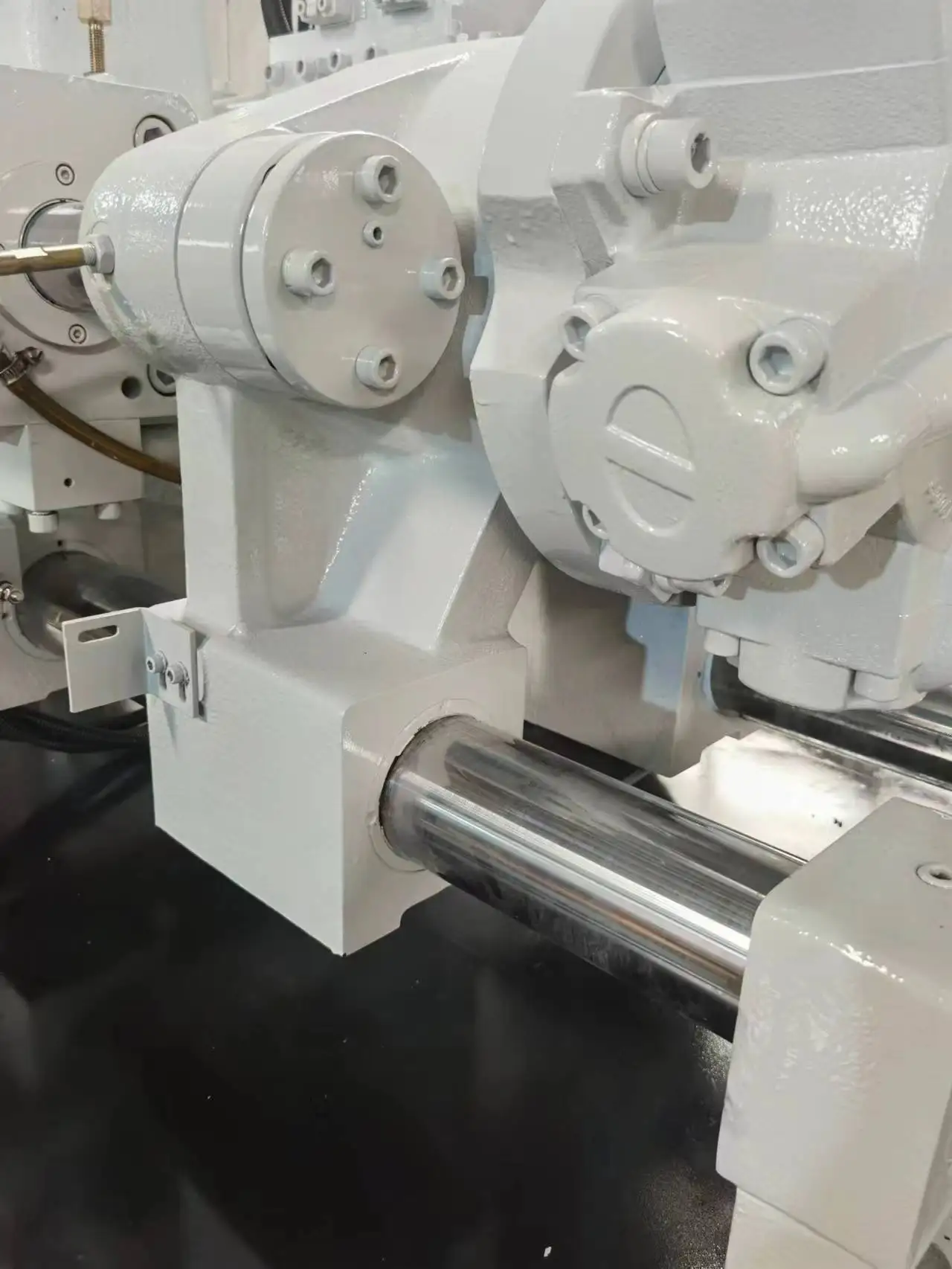 Haitian 200Ton  Used Plastic PET injection molding machine Plastic Injection Molding Machine for sale