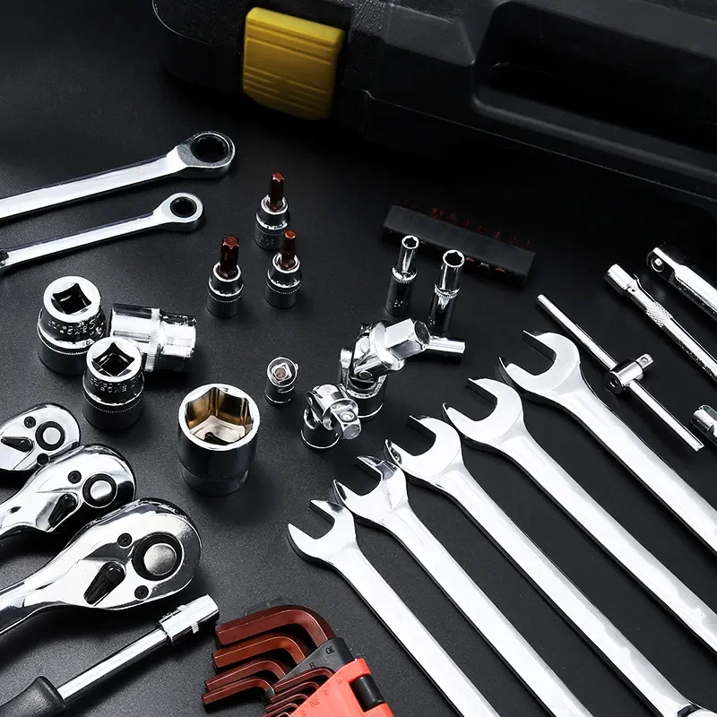 150pcs A1 Model Auto Protection Machinery Maintenance Socket Wrench Combination Suit Includes Hard Case Supported by OEM