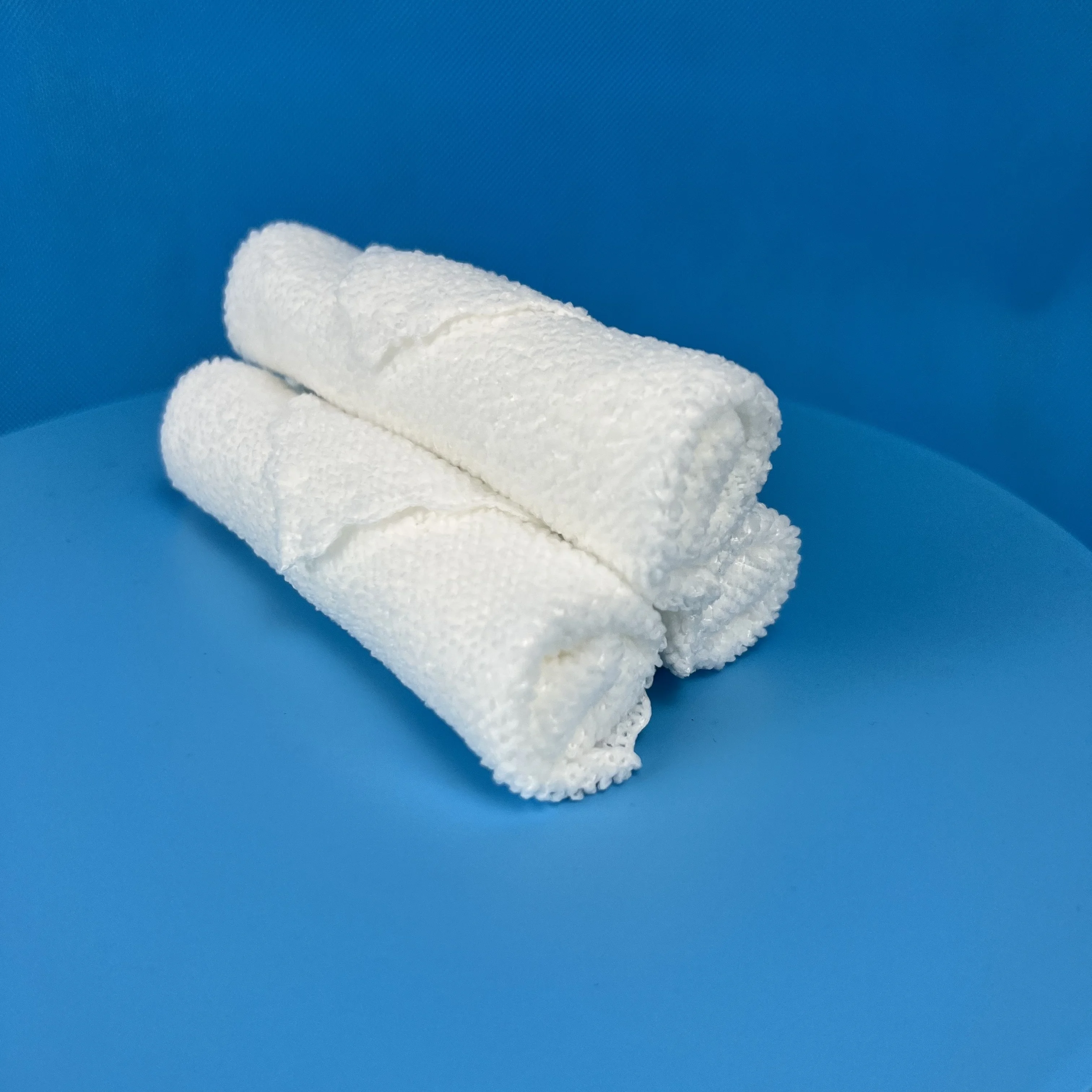 Pre-rolled white dry disposable microfiber oshibori towel for wet wipes factory