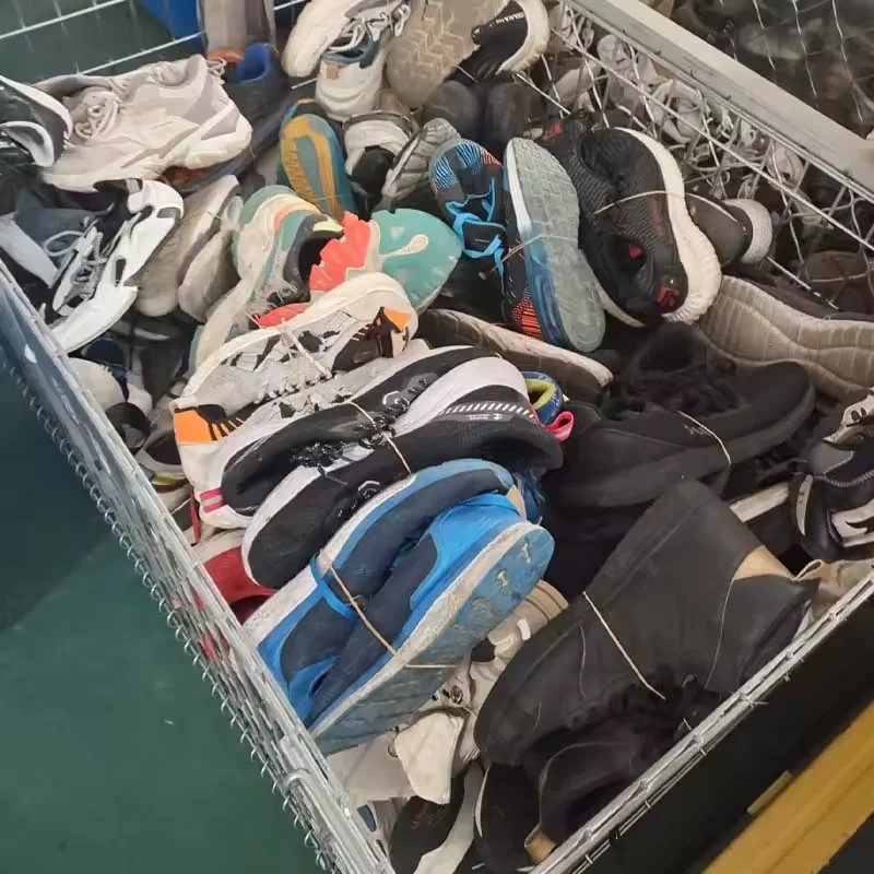 Wholesale cheap second-hand shoes for women men sports running bale sneakers unisex stock used shoes Direct from the source