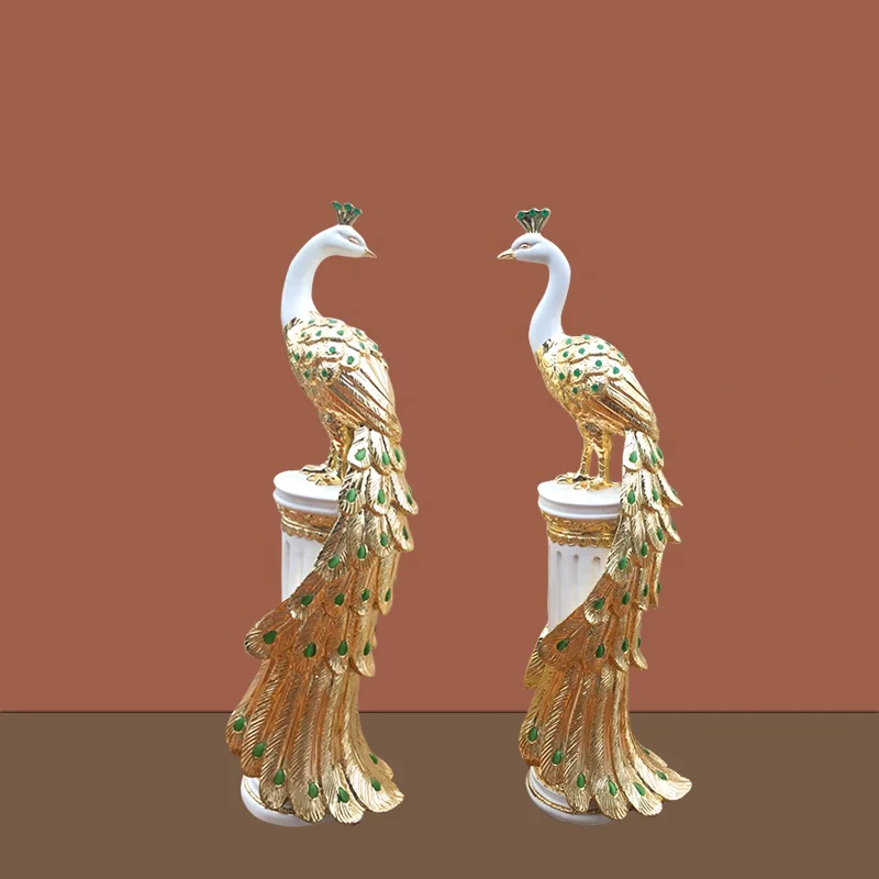 Декоративные фигурки из смолы