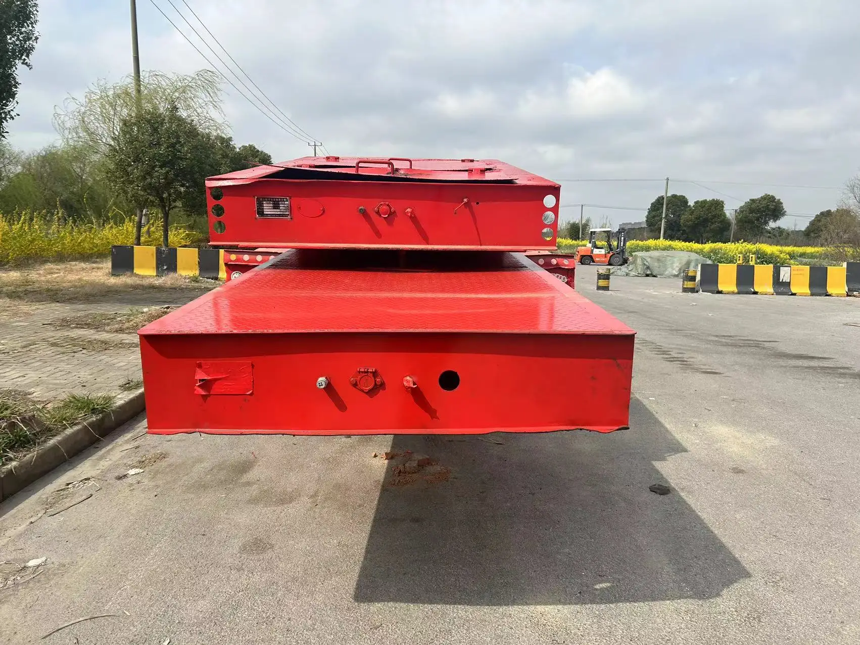 Used Dump Truck Howo 371 Sale of 6X4 HOWo 371 dump truck headboard/Sale of tractor headboard and headboard