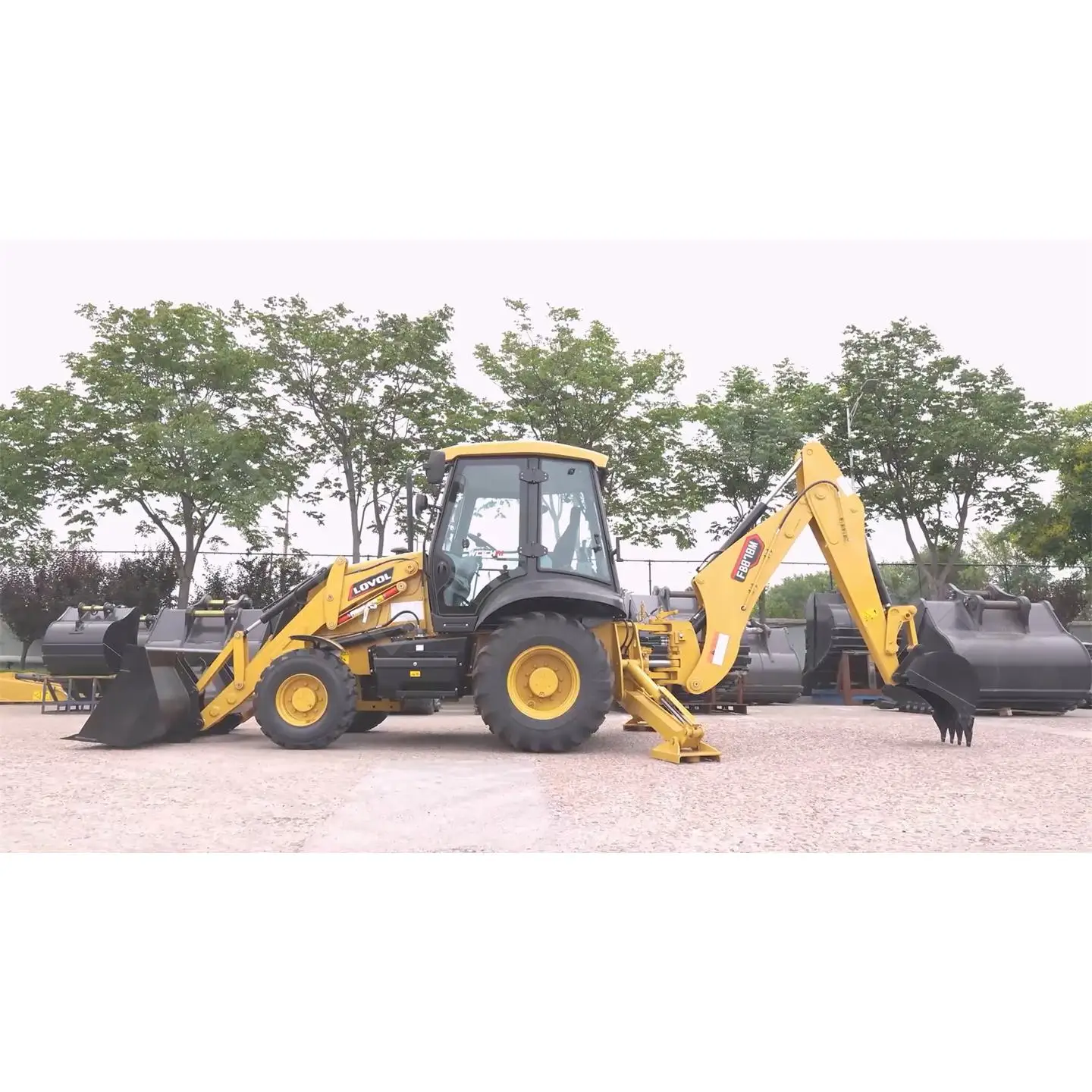 Многофункциональный экскаватор-погрузчик LOVOL FB878M 8 2 тонн 74 кВт