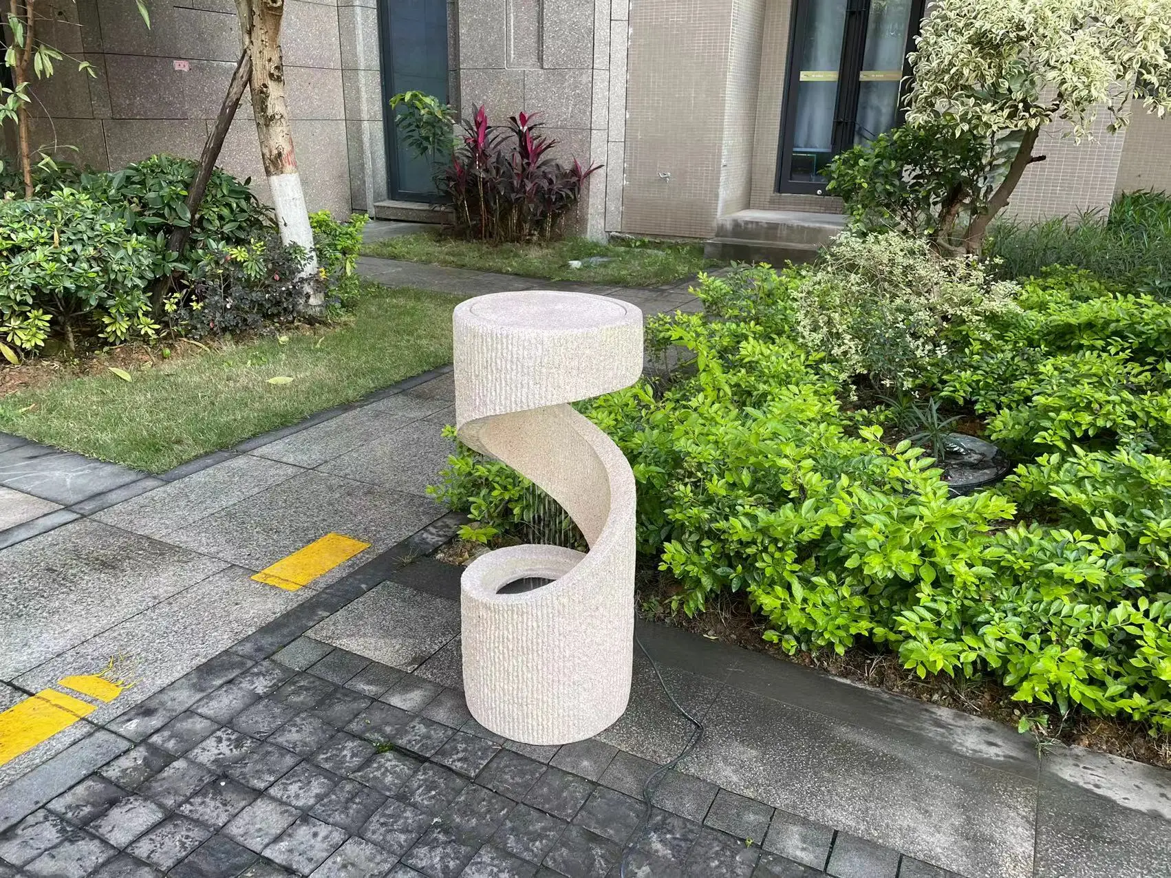 Decorative Tiered Outdoor Water Fountain with LED Light, Curved Waterfall Fountain, Patio Water Fountain Garden Waterfall