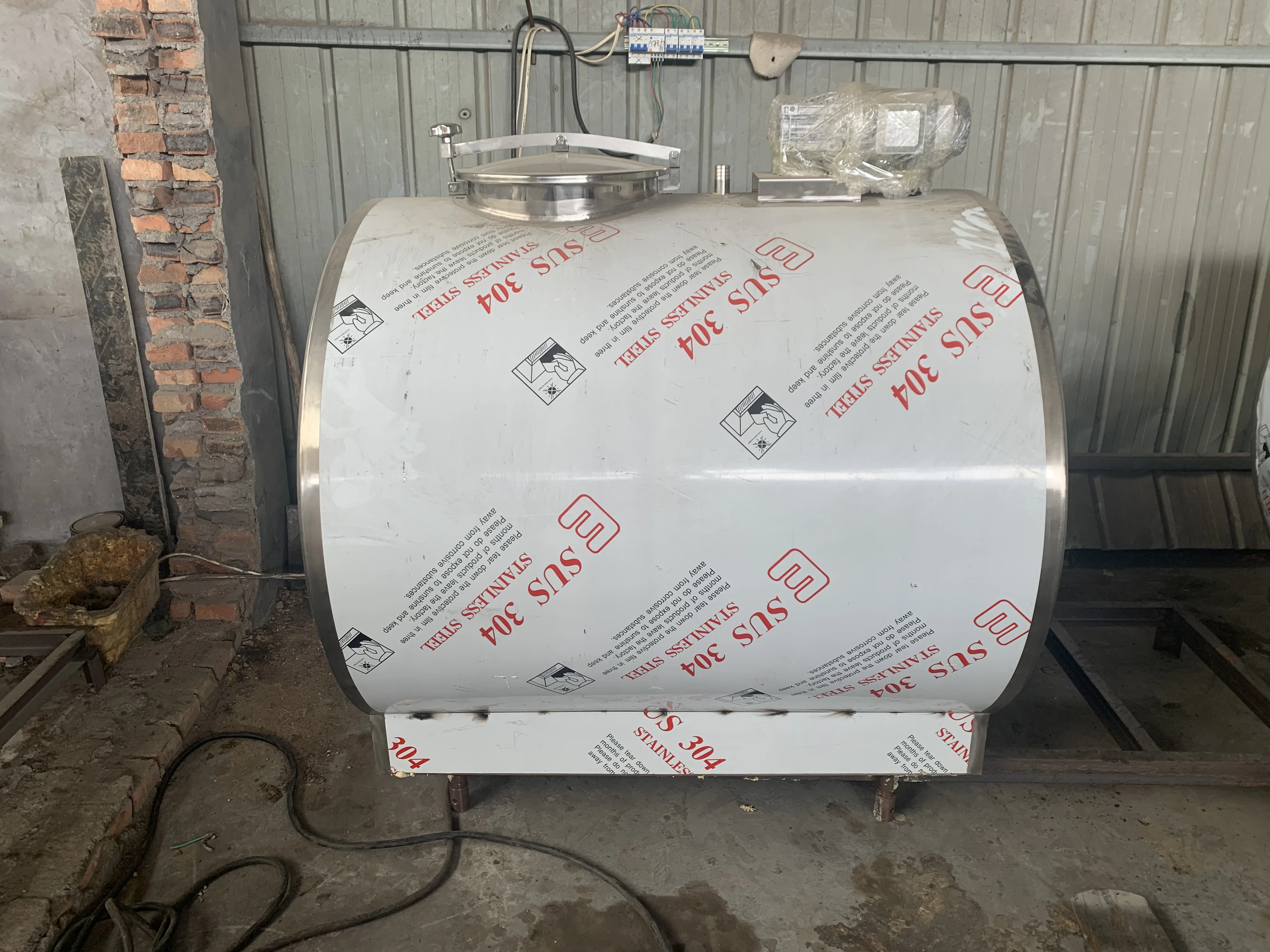 Milk Storage Tank Stainless Steel Transportation Tank Milk Cooler 500litres Tank
