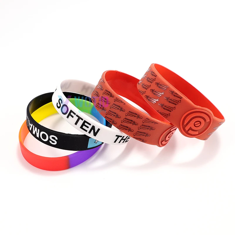 Высококачественные персонализированные пользовательские силиконовые браслеты многоцветные спортивные резиновые экологически чистые браслет