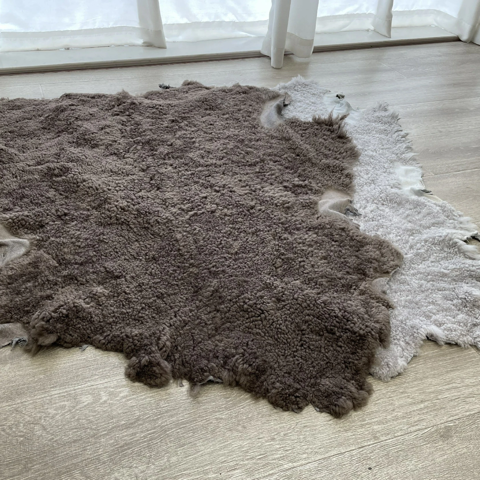 Natural Fur 100% Sheepskin Lining Salted Raw Sheep Skins