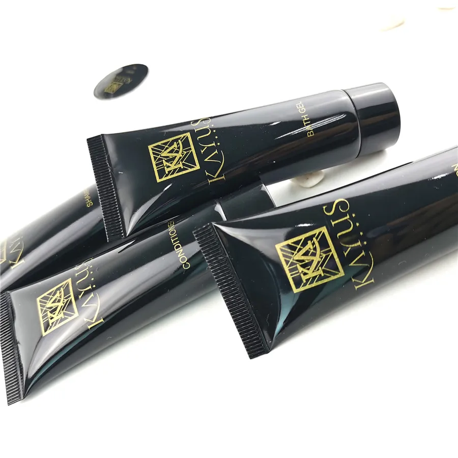 Luxury OEM 5 Star Disposable Toiletries Kit Accessories Set for Bathroom Hotel Amenities