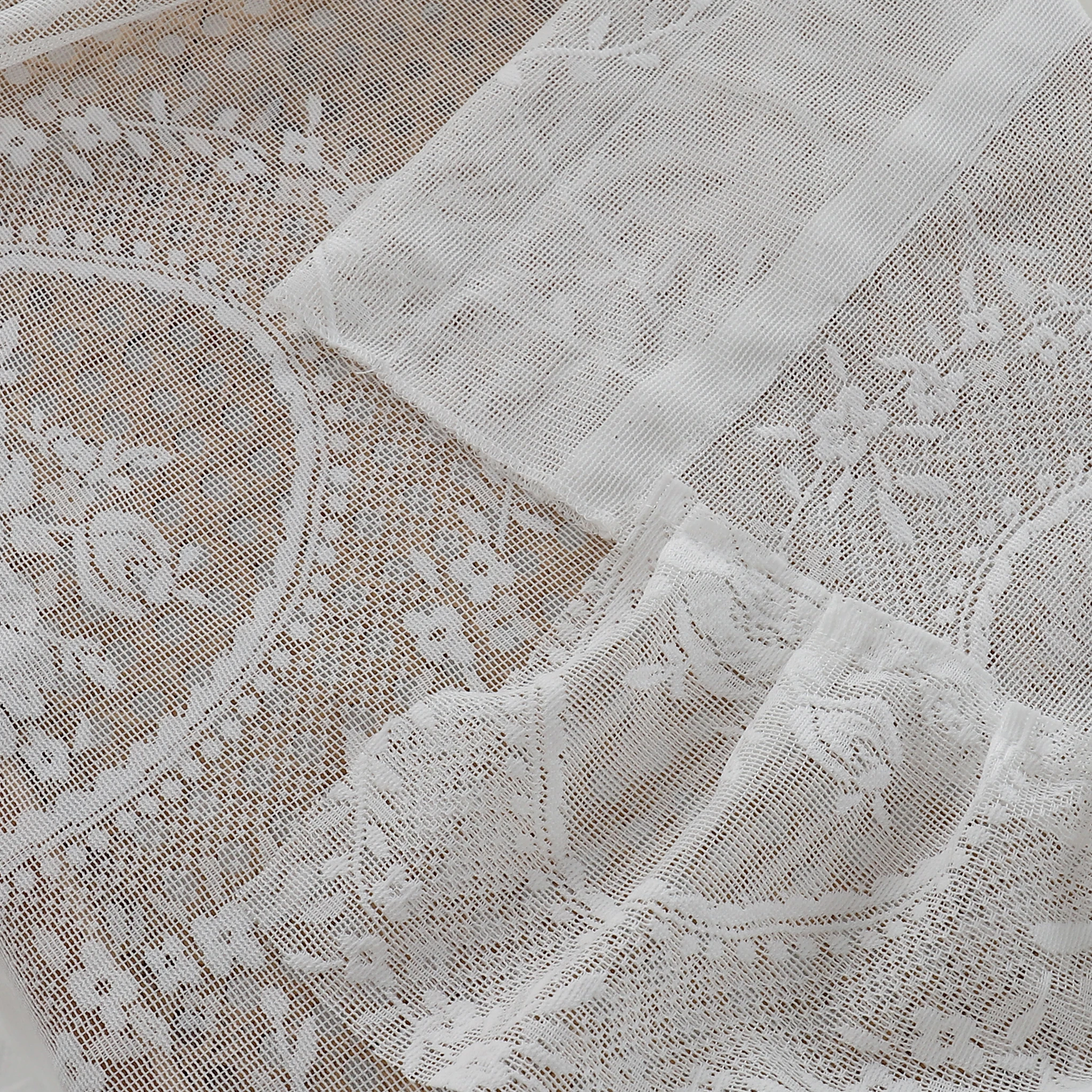 Hot sale Luxury European Style White trimming macrame Lace Curtain In Rolls Lotus Leaf Knitted Princess Wind Girl Gauze Curtain