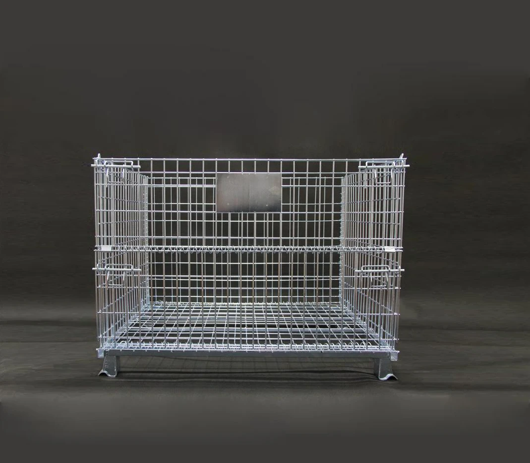 2 protective chain link Storage cages for farms, stadiums, supermarkets, factories. Barbed  wire mesh fence