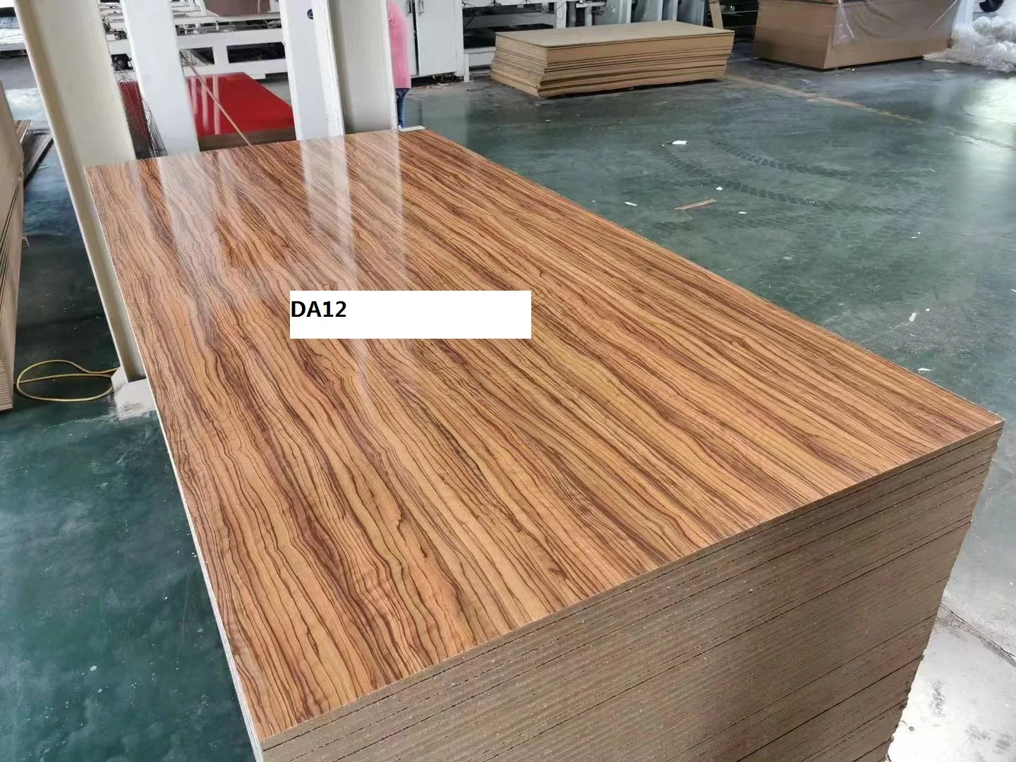 High gloss 1220x2440mm white color melamine plywood for furniture and cabinet