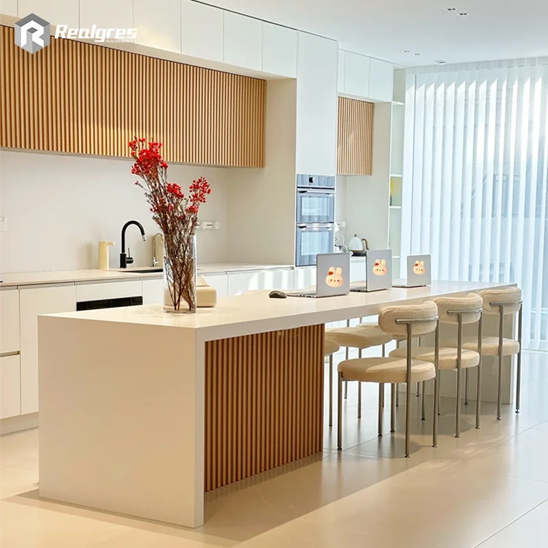 Realgres Modern Design Luxury Durable Cabinet with Grille Panel Exterior wood Grain Melamine Finish Mdf Wooden Kitchen Cabinets