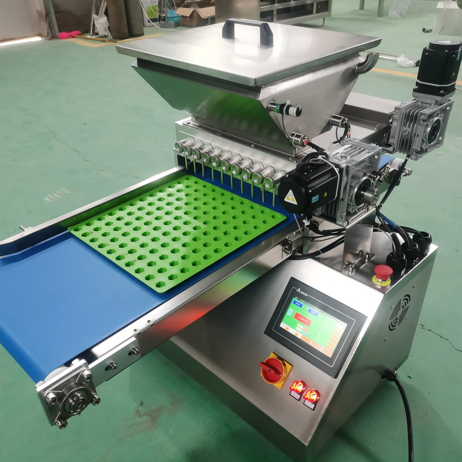 Gummy Bear Candy Machine Chocolate bar Making Small Full Automatic Depositor Fabrication Bonbon Jelly Gummy Machine