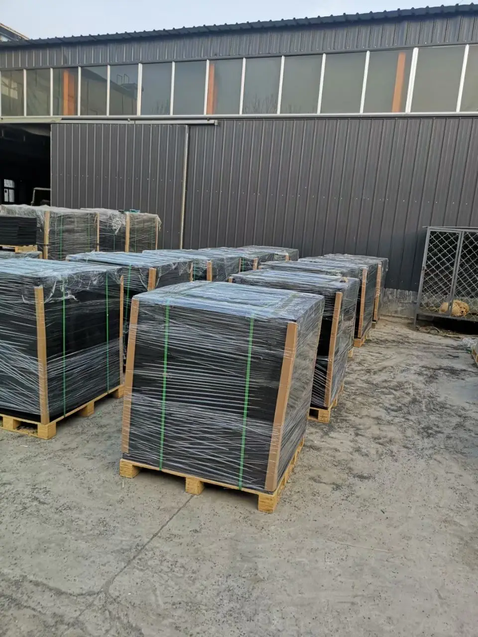 High Quality Commercial Anti-slip Gym Sports Equipments High-grade compound Rubber Mat Flooring Tiles