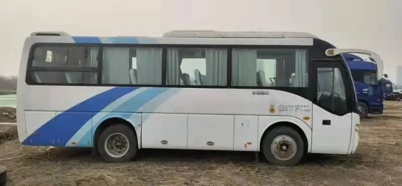  Б/у автобус YUTONG 33 места очень низкая