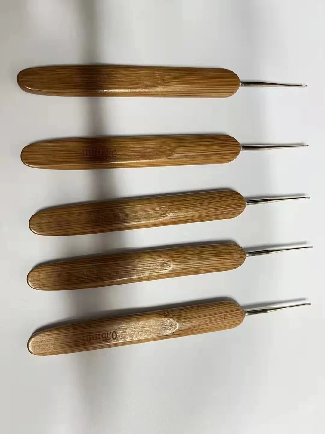 0.75mm  Dreadlocks Crochet Hook for Hair With Bamboo Handle Crochet Needle Steel Crochet Hook Lock for Braid Craft