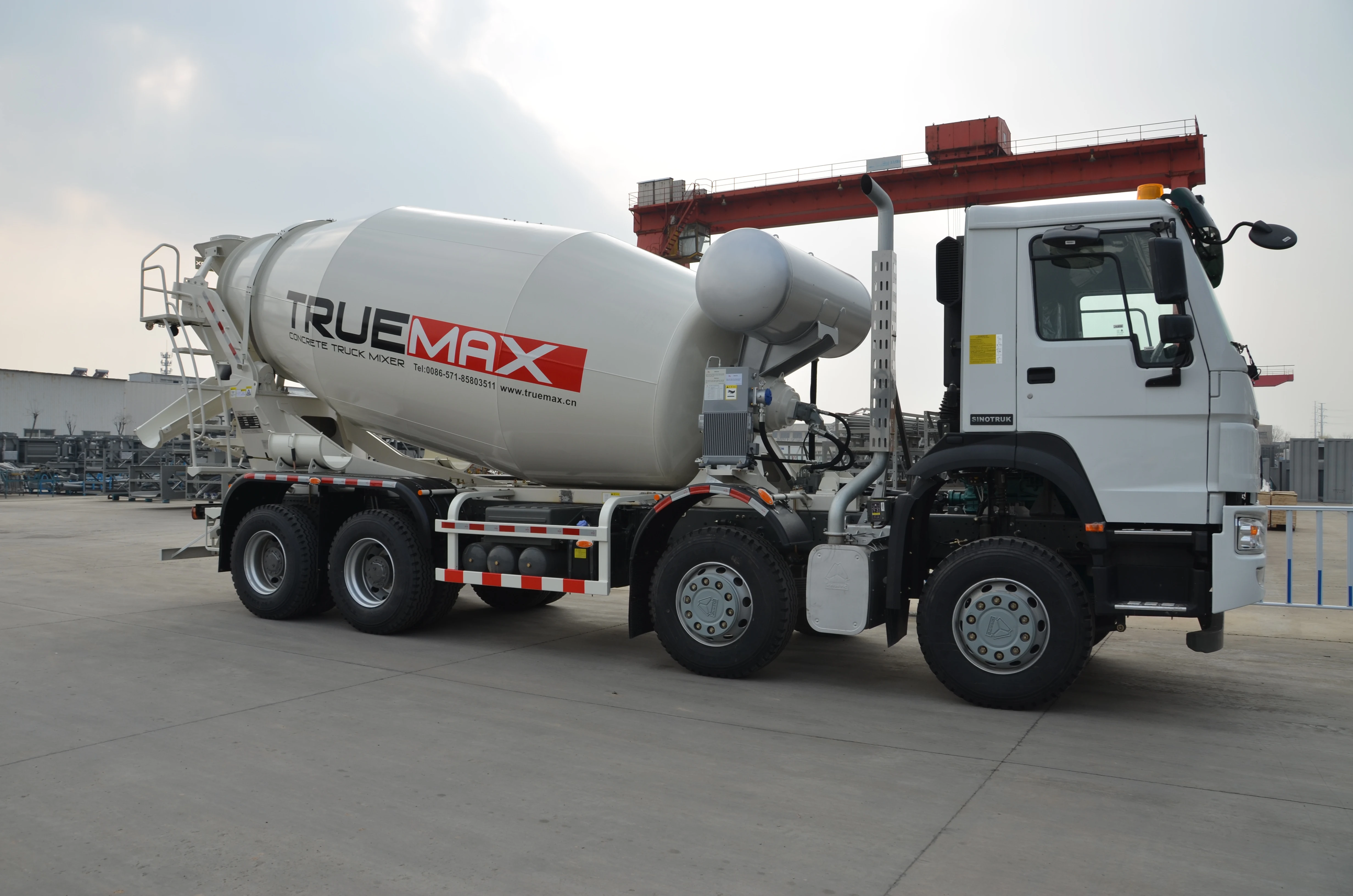 12 cubic concrete mixer truck/ concrete transit mixer