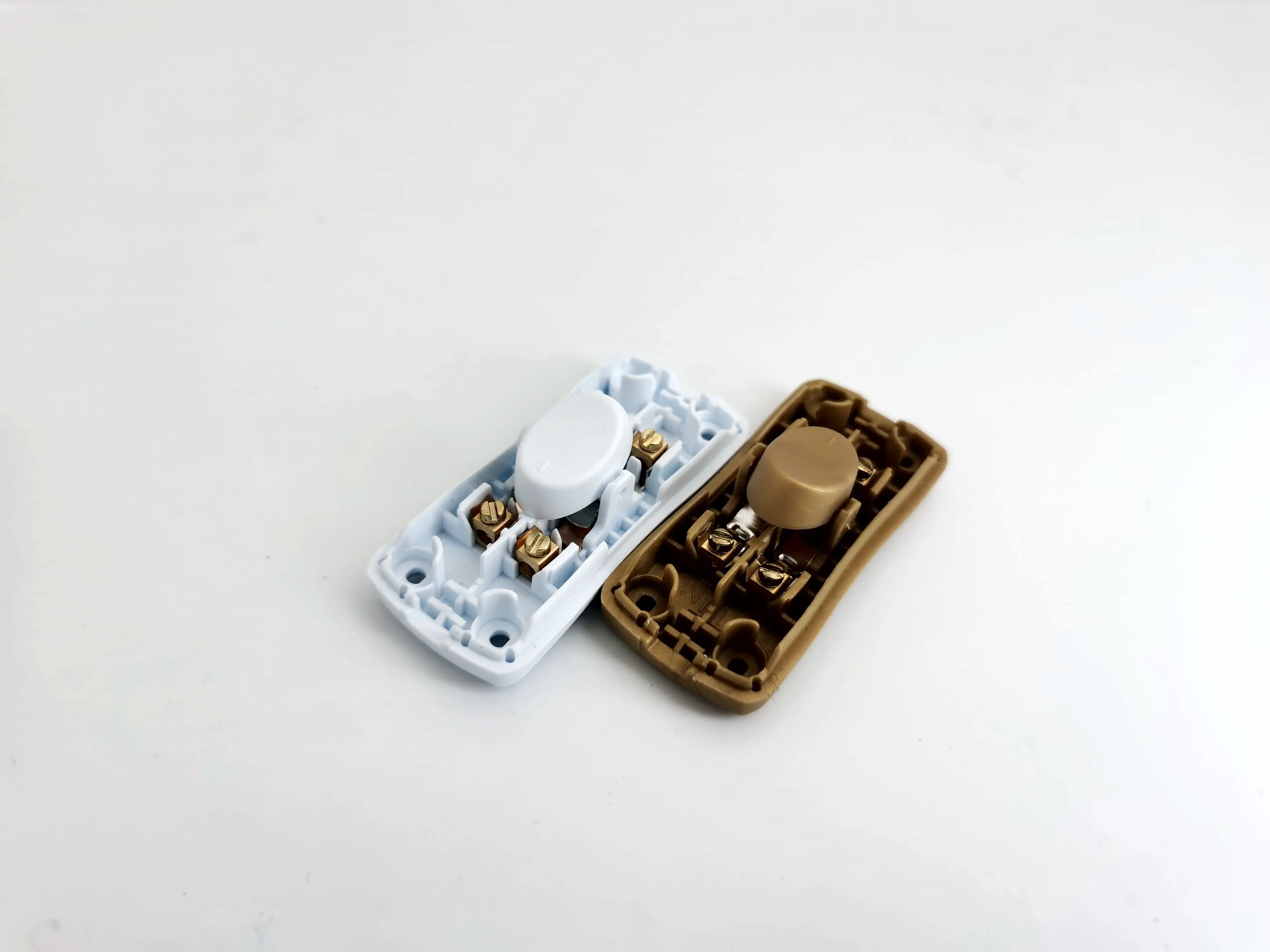 Source Manufacturers lighting accessories, wire and cable online switches, CE, VDE, CQC certificates 6A 250V power switch