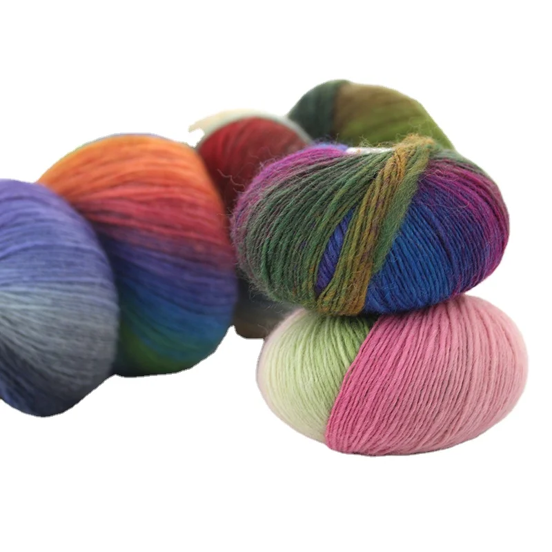 Wholesale Space Dyed 100% Wool Roving Fancy Yarn Rainbow Hand Knitting Yarn For Sweater