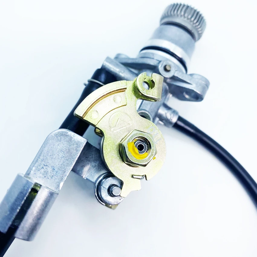 
OEM Best Price Motorcycle Oil Pump cd70 