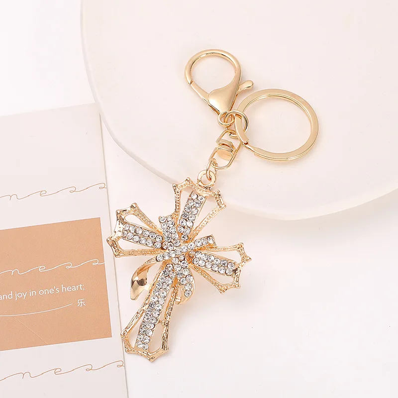 Fashion Luxury Metal Jesus Cross Keychain Crystal Rhinestone Crucifix Keychain Wallet Pendants for Gifts