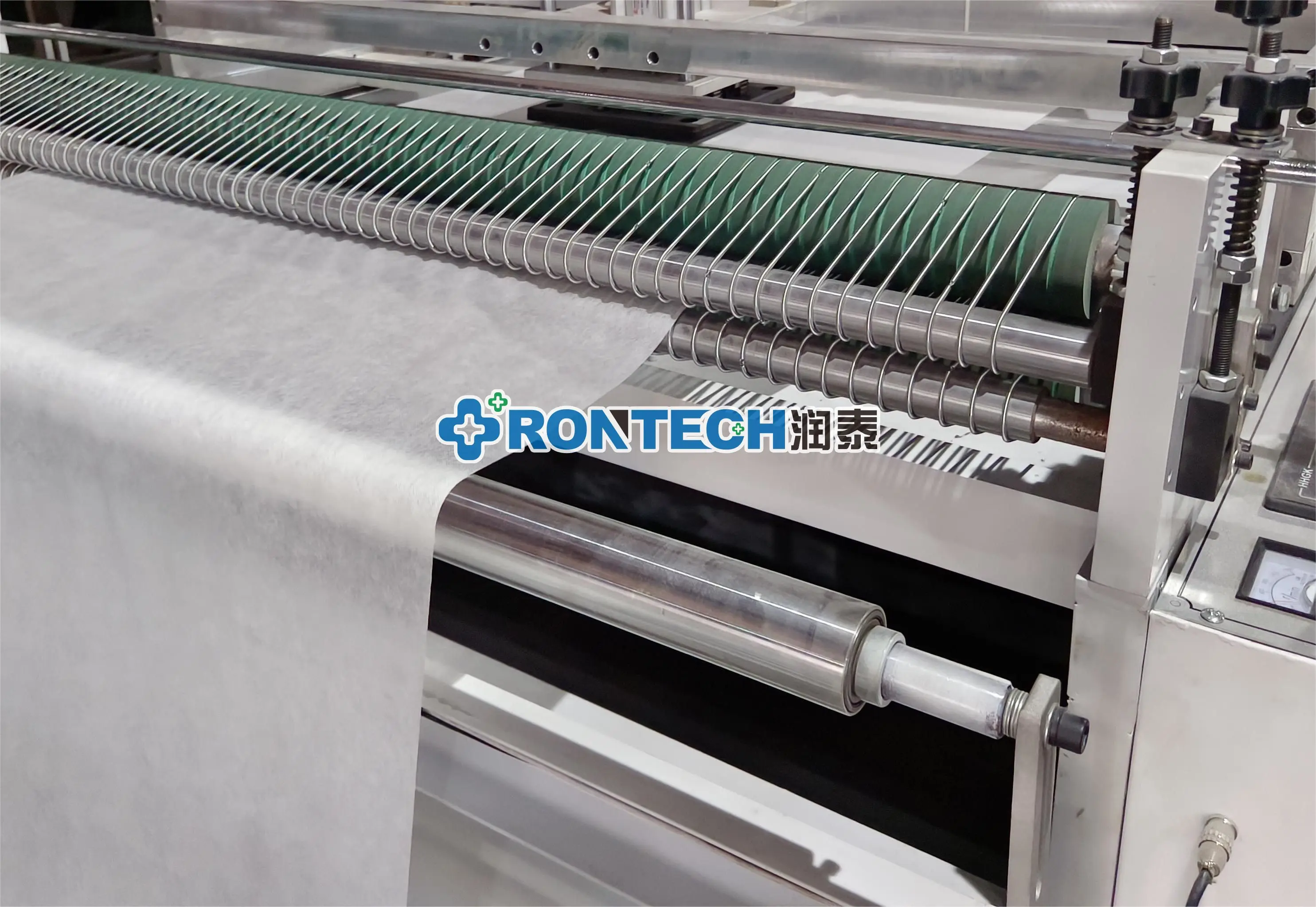 Hospital Non Woven Fabric For Bedsheet Medical Disposable Bed Sheet In Roll Making Machine