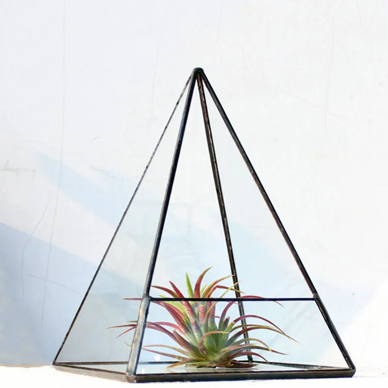glass pyramid jewelry stand display case