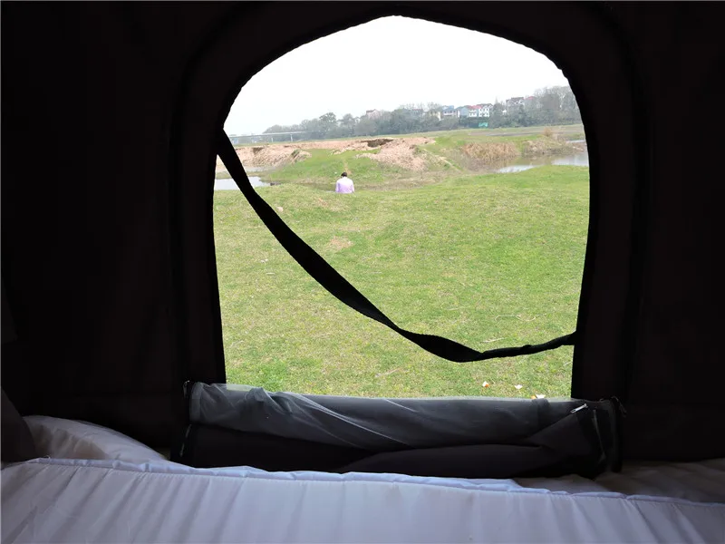 Outdoor camping adventure waterproof  rain proof aluminum alloy shell  car roof tent