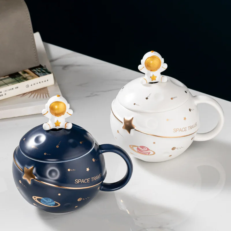 Creative gift planet ceramic cup astronaut cartoon couple ceramic coffee mug with lid spoon