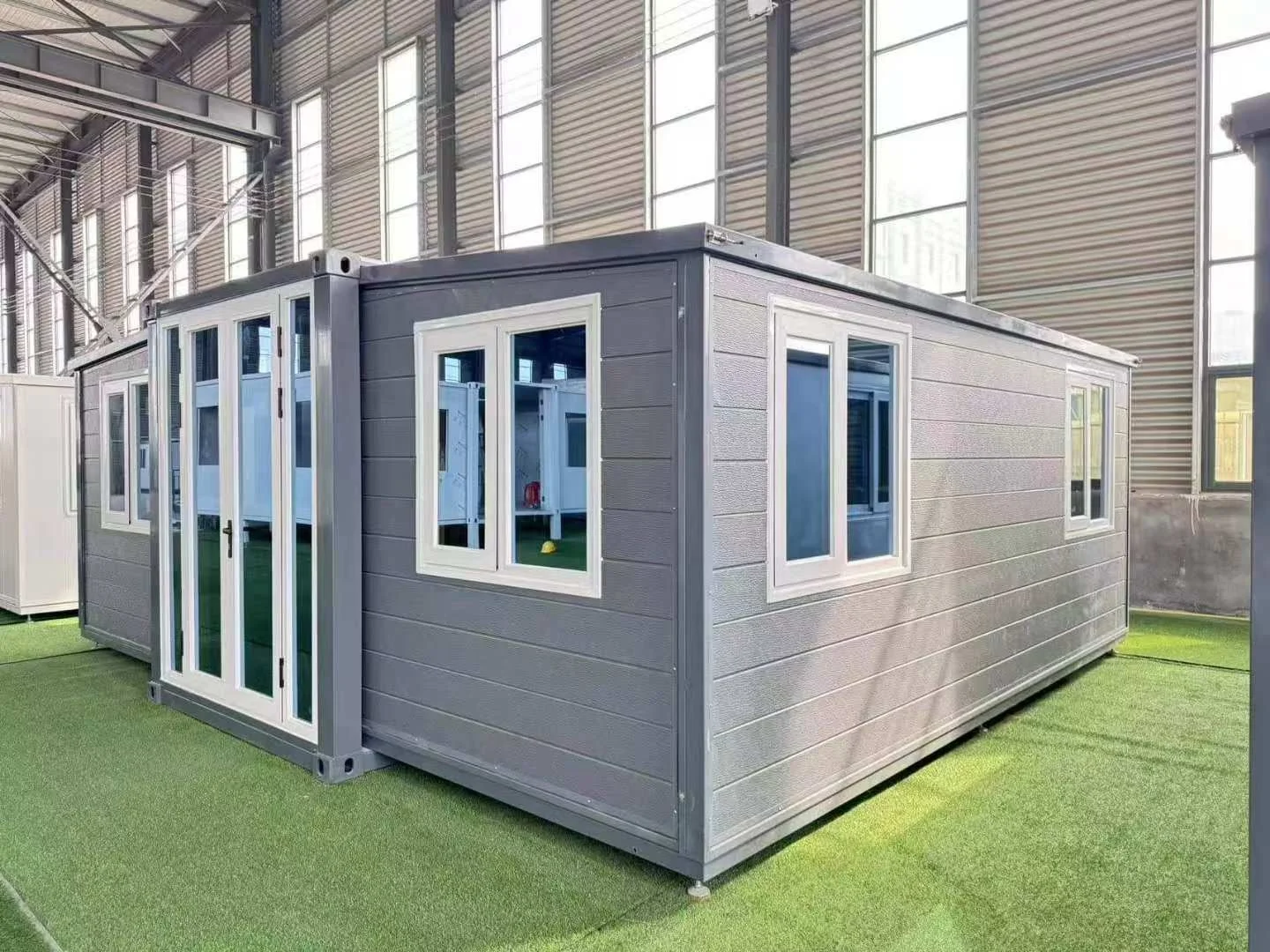 20ft 40ft Expandable Container House   It Consists Of Two Bedrooms  A Kitchen And A Wet And Dry Toilet