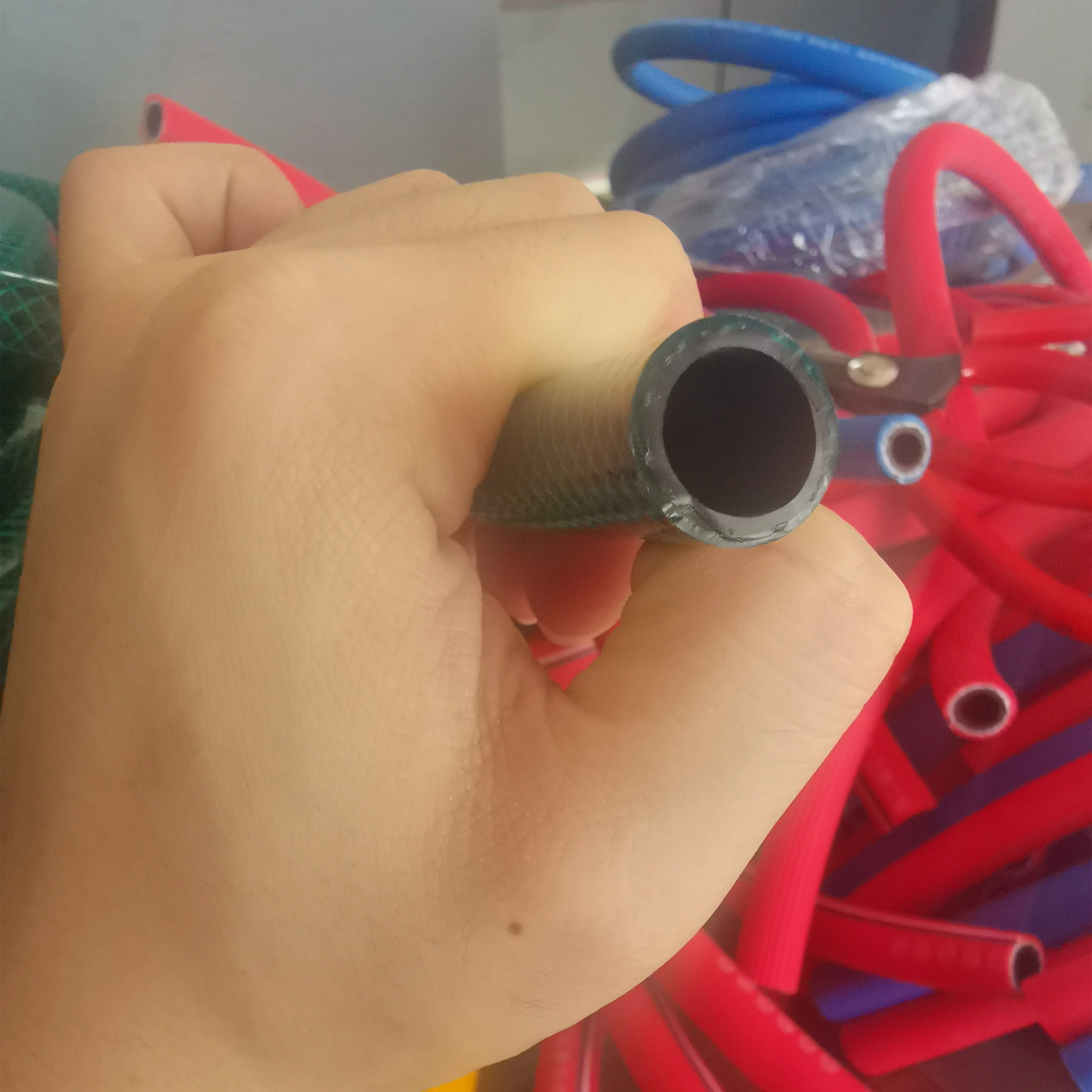 16mm green color garden hose car washing and garden irrigation Flexible Pvc And Rubber Garden Water Hose