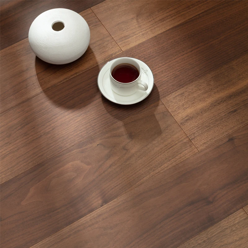 American Walnut E0 Grade Multi-Layer Engineered Wood Flooring 0.6/1.2mm Veneer Thickness for Indoor Use Engineered Flooring