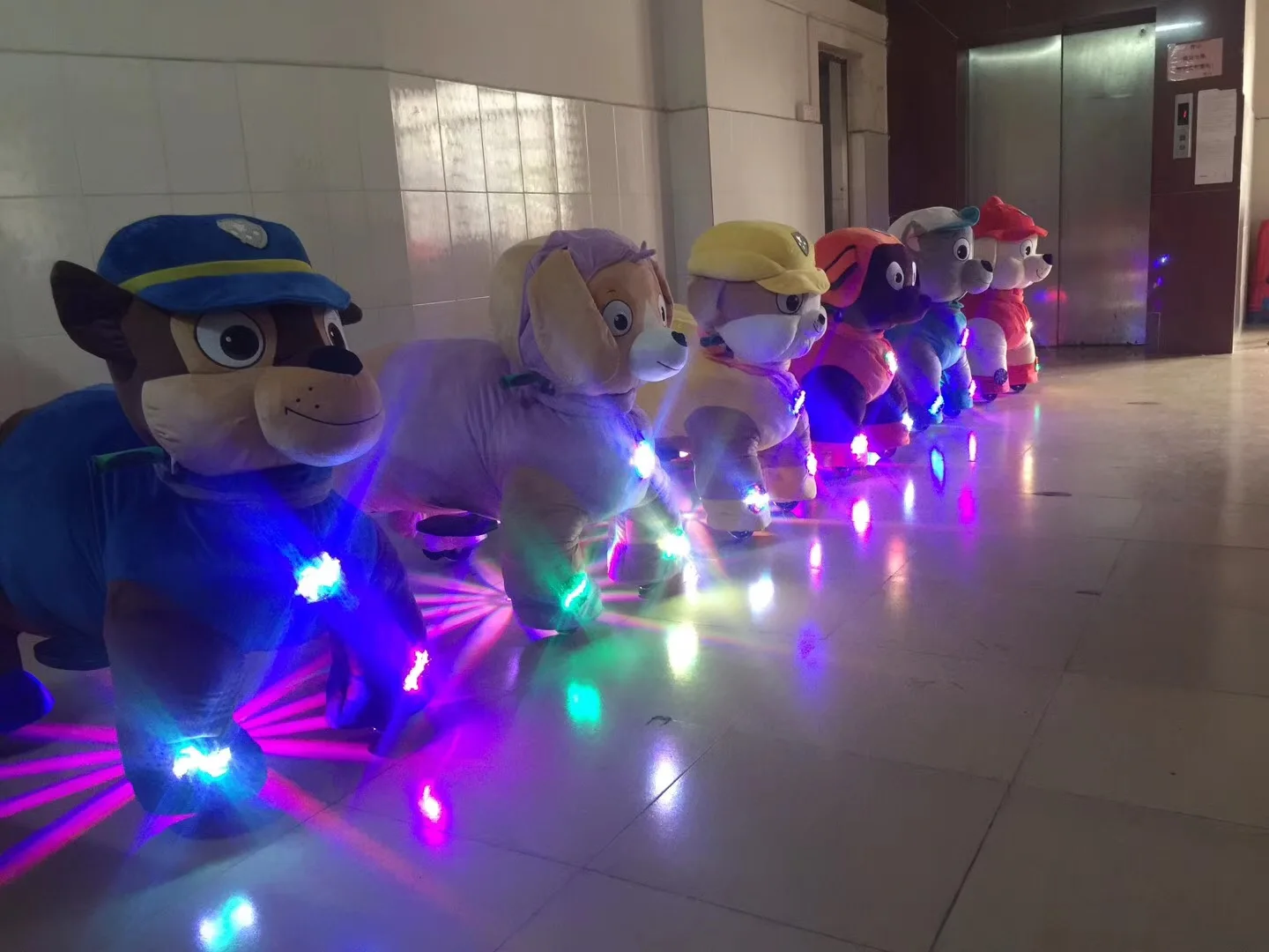 
JUMI amusement park rides battery animal car electric riding plush toy ride 