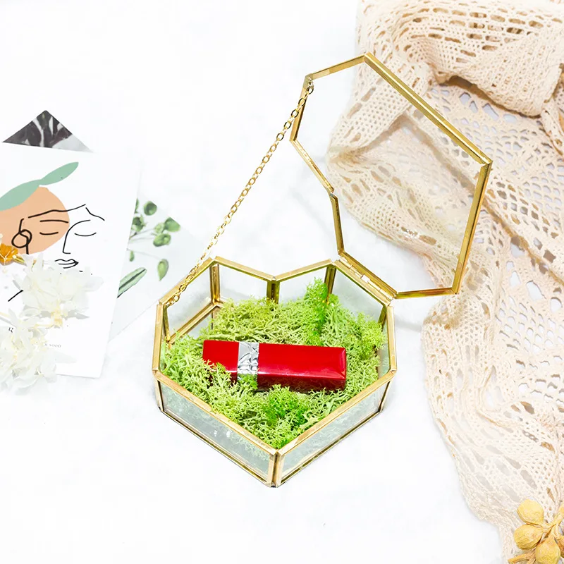 Metal Glass Engagement Ring Box Europe Antique Copper Glass Heart Shaped Jewelry Box