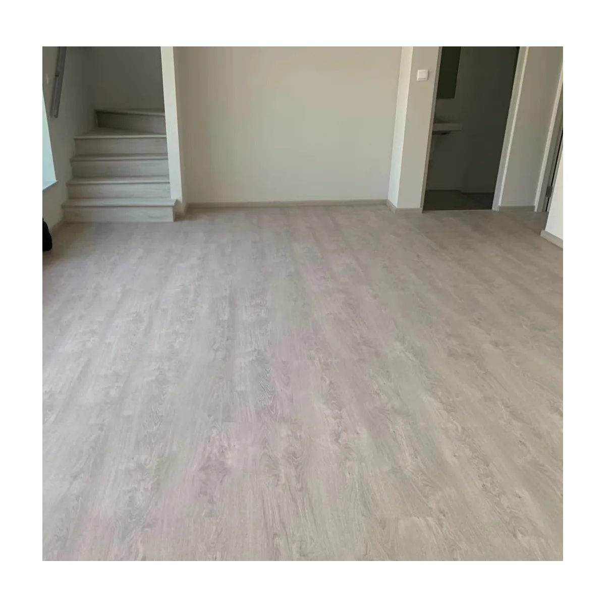 Project Flooring Anti-scratch Vinyl Heavy Duty Tile SPC Floor Tiles Standard Size PVC Flooring